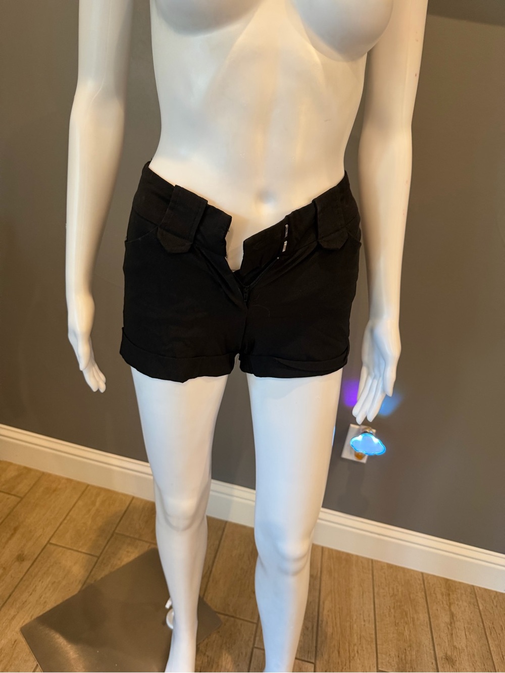 Grass Collection Black Shorts - Size 0